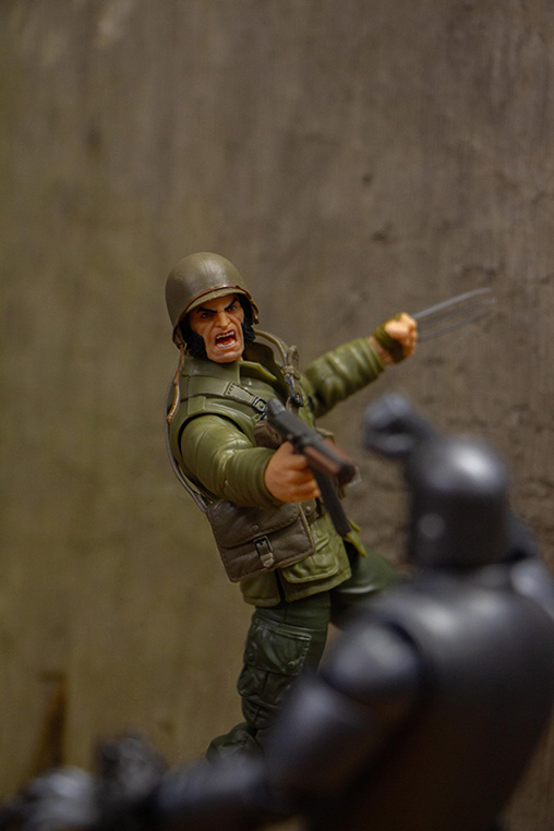 Figurine articulée WWII Logan (Wolverine)